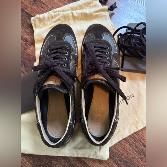 Louis Vuitton rare sneakers size 37.5 - Picture 2 of 4